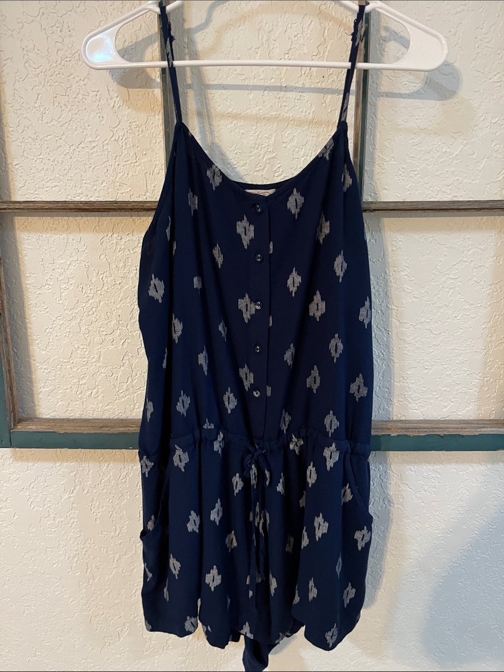 Mud Pie Navy Blue Printed Romper with Drawstring Sz Lg In Good Condition